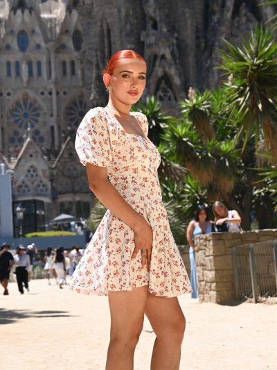 Fustan i bardhë me lule