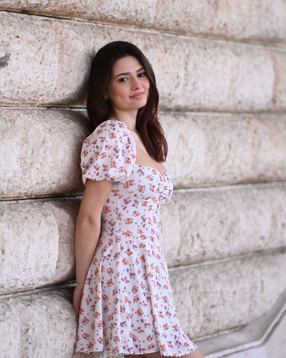 Fustan  i bardhë me lule - Figura 3